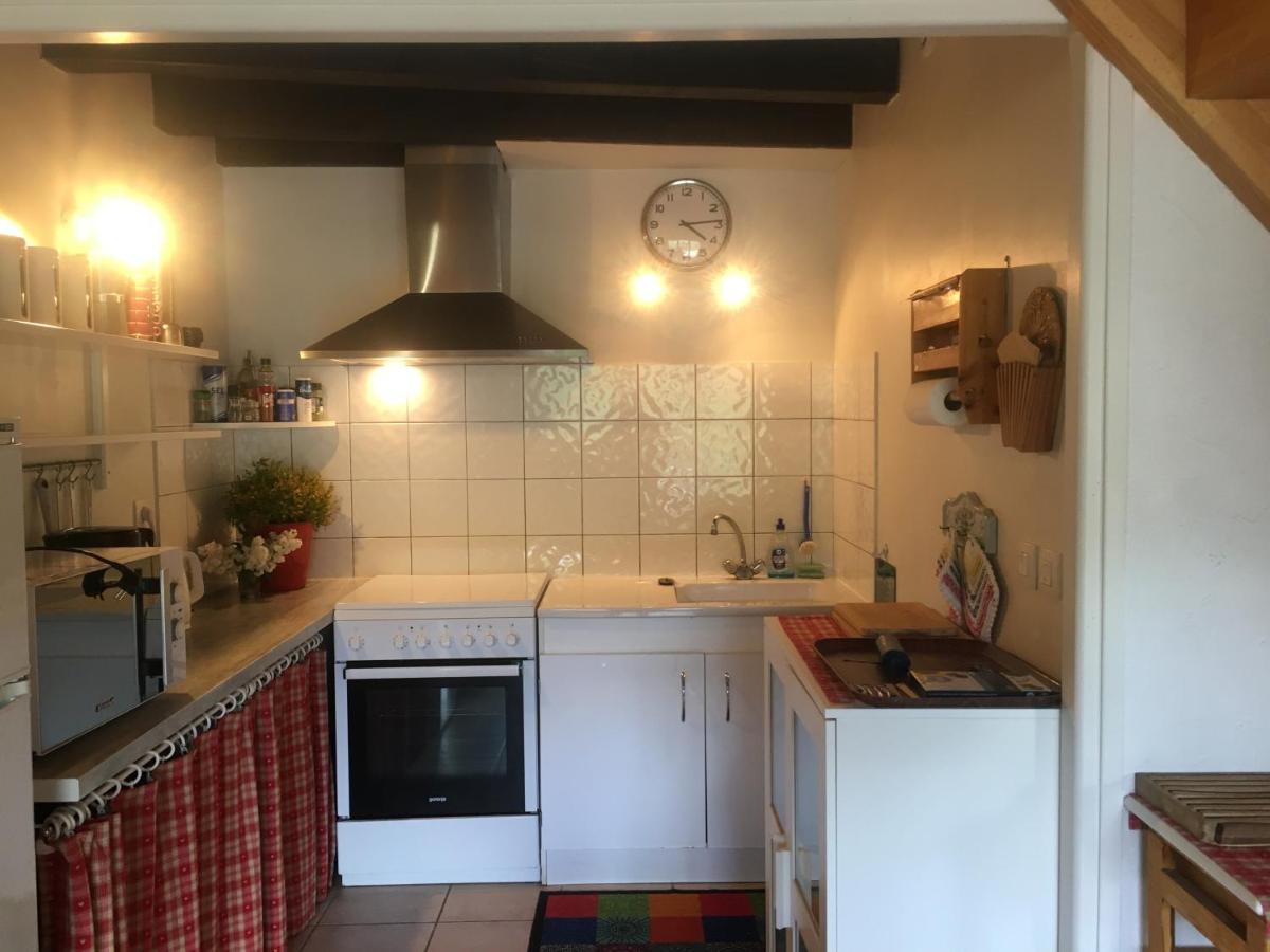 La Ferme De Valauris Bed & Breakfast Sisteron Dış mekan fotoğraf