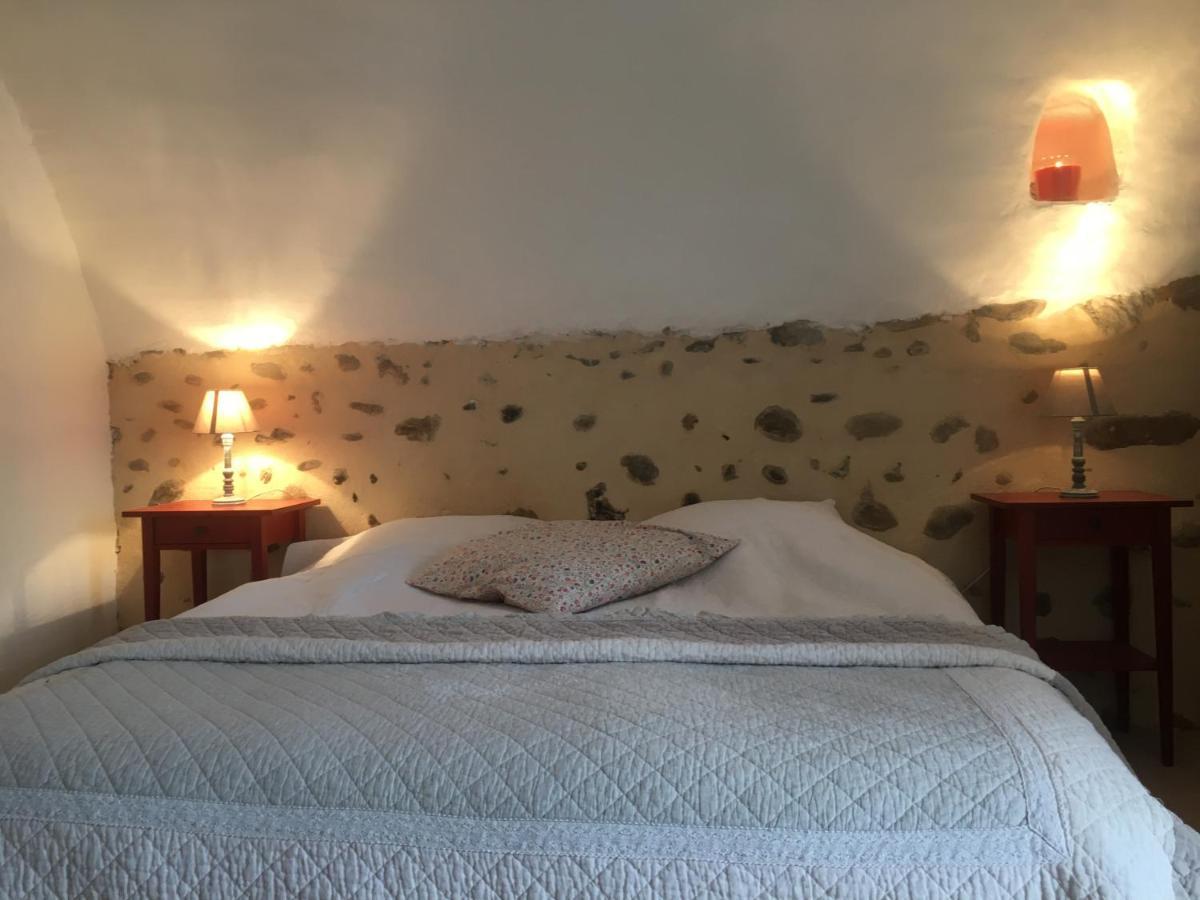 La Ferme De Valauris Bed & Breakfast Sisteron Dış mekan fotoğraf