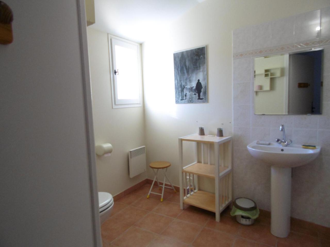 La Ferme De Valauris Bed & Breakfast Sisteron Dış mekan fotoğraf