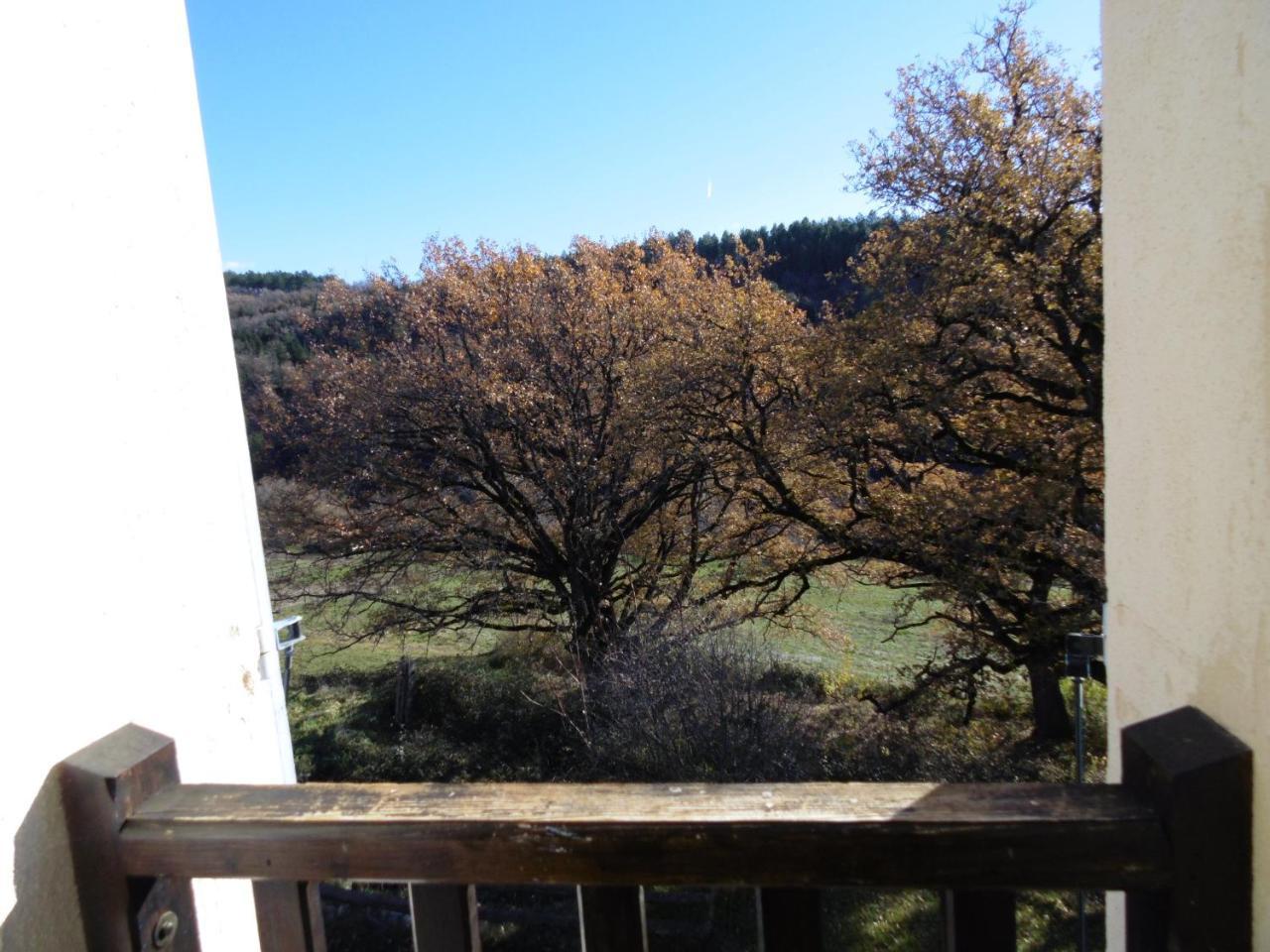 La Ferme De Valauris Bed & Breakfast Sisteron Dış mekan fotoğraf