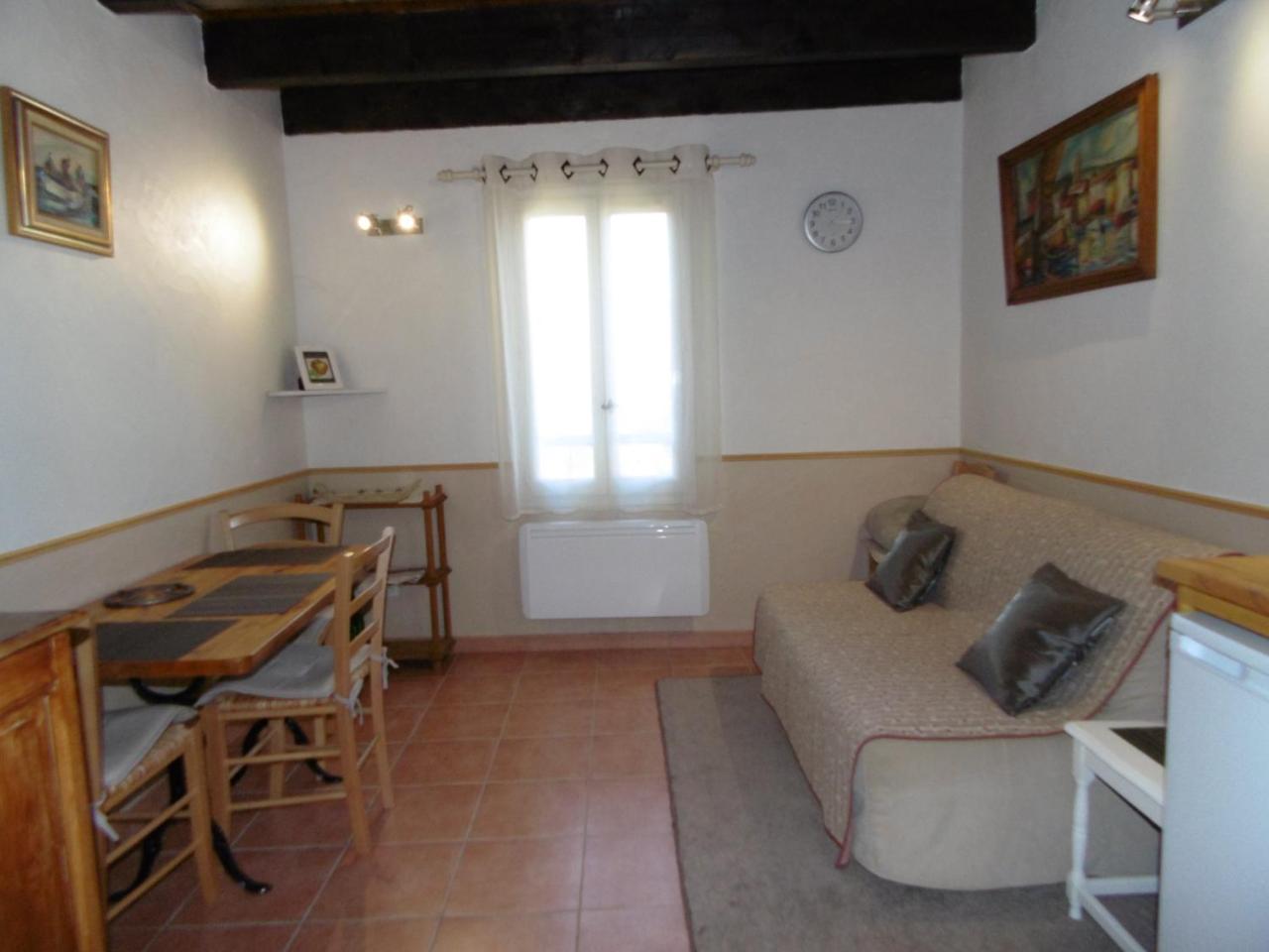 La Ferme De Valauris Bed & Breakfast Sisteron Dış mekan fotoğraf