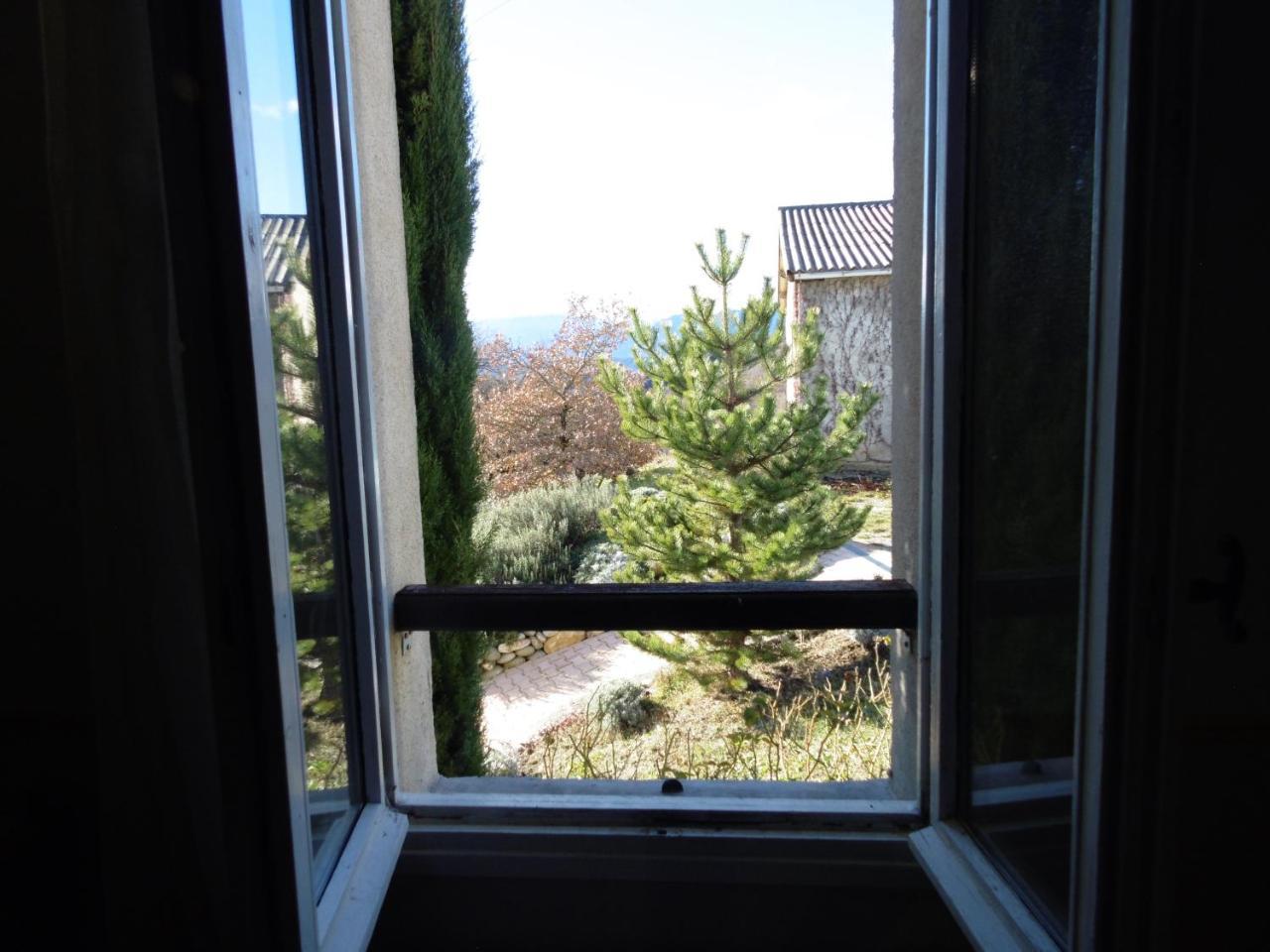 La Ferme De Valauris Bed & Breakfast Sisteron Dış mekan fotoğraf